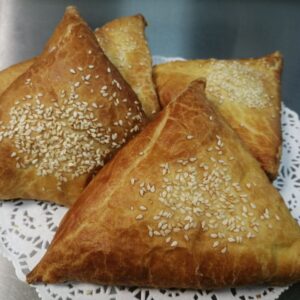 Самса 100гр 1шт (слоеное тесто)