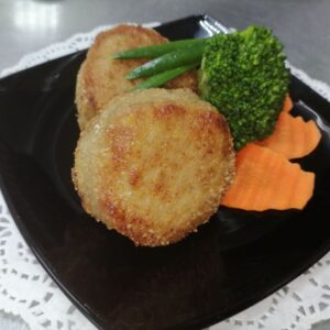 Котлета "Домашняя" жареная (свинина+говядина+курица) 100гр